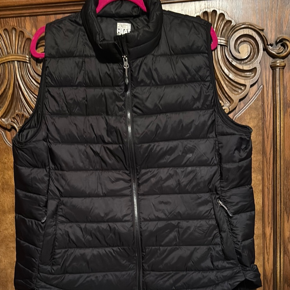 32 Degree Black Quilted Puffer Vest ZD
